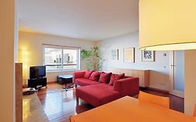 Comfortable & Contemporary - Expo